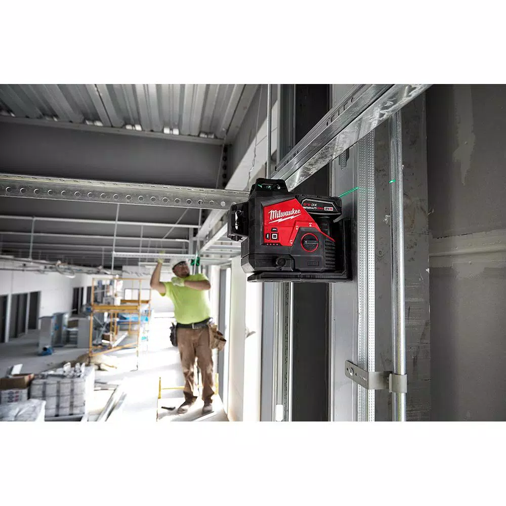 Milwaukee Responsive Laser Alignment Target for Green Lasers