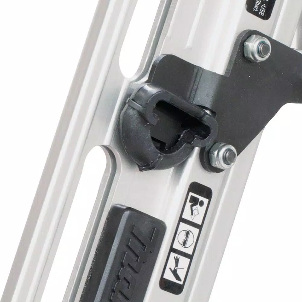 Makita 15-Gauge 34° Angled Finish Nailer, 1-1/4 in. to 2-1/2 in.