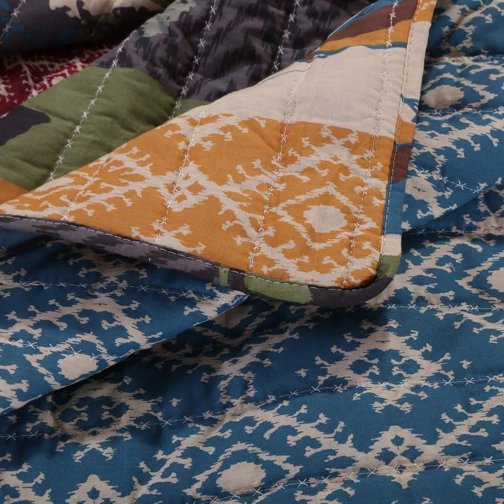 Greenland Home Fashions Black Bear Lodge Multi Quilted Cotton Throw, Rustic Wilderness Print