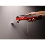 Milwaukee M12 12V Lithium-Ion Cordless Oscillating Multi-Tool Kit with (2) 1.5Ah Batteries, Charger & Bag thumbnail 7