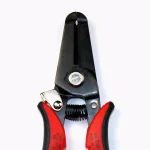 Hakko CHP CSP-30-3 Wire Stripper and Heavy-Duty Shear/Plier Combination Tool thumbnail 3