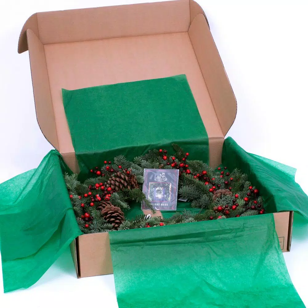 VAN ZYVERDEN 24 in. Live Fresh Cut Pacific Northwest Noble Fir Christmas Wreath with Berries and Pinecones
