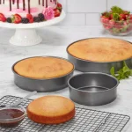 Chicago Metallic Professional Series 3-Piece Non-Stick Round Cake Pan Set thumbnail 3