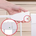 Dreambaby Boston 29.5 in. Auto-Close Pressure Mounted Security Gate with EZyCHECK, White thumbnail 4