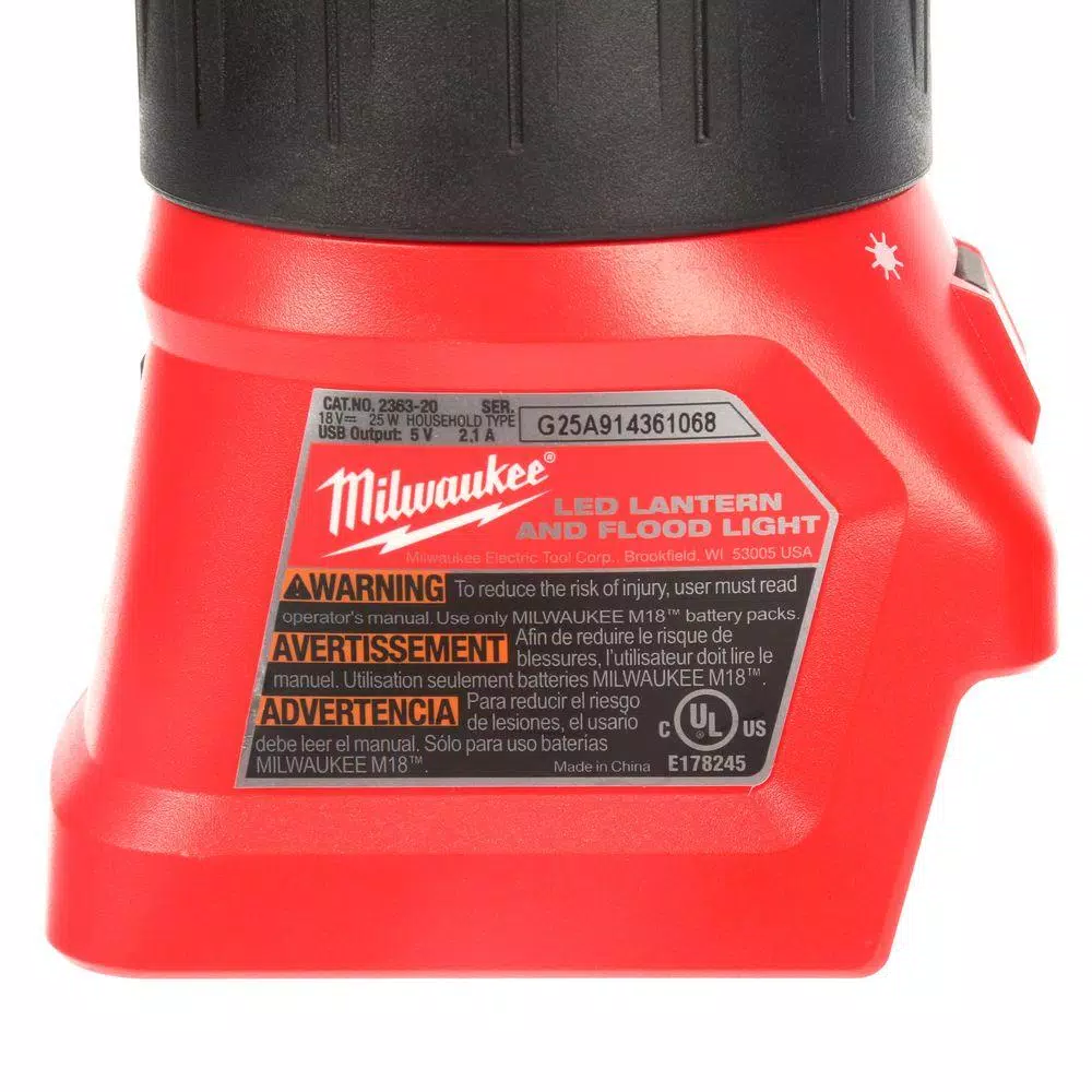 Milwaukee M18 18V Lithium-Ion 700-Lumen LED Lantern/Flood Light (Tool-Only)