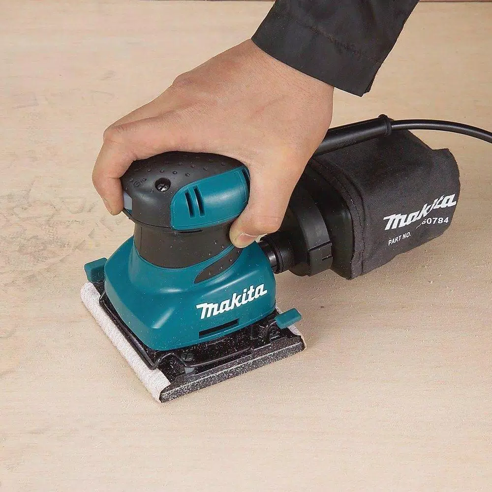 Makita 2 Amp Corded 1/4 Sheet Finishing Sander with Sanding Paper and Dust Bag