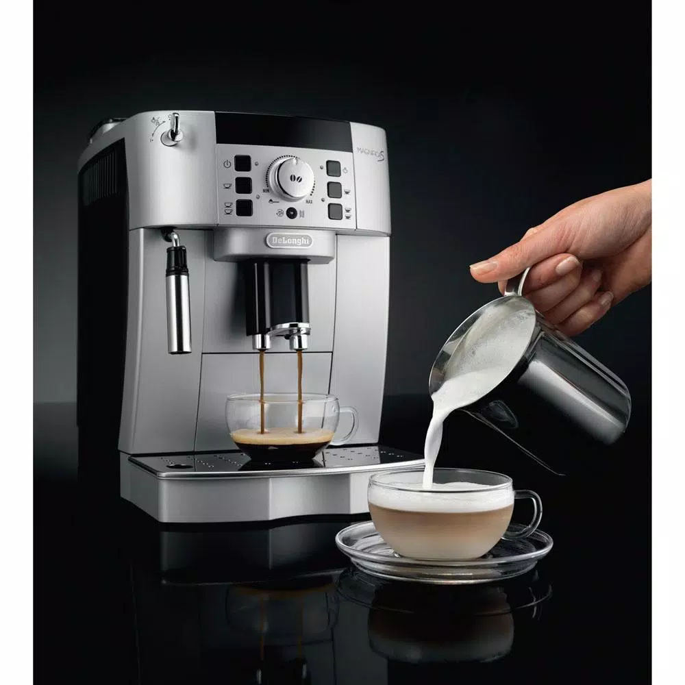 DeLonghi De'Longhi Magnifica XS Compact Fully Automatic Espresso and Cappuccino Maker - Black and Silver