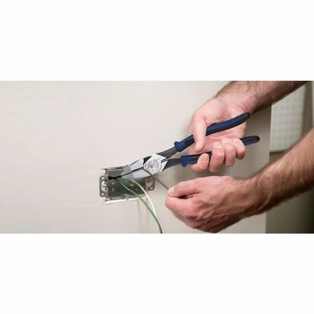 Klein Tools 9 in. Journeyman High Leverage Side Cutting Pliers