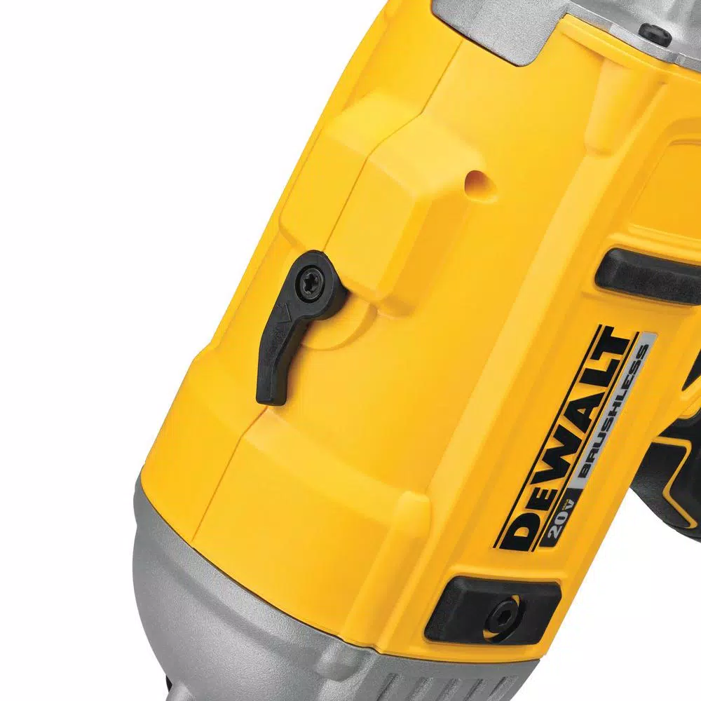 DEWALT 20V MAX Cordless Brushless 30° Paper Collated Framing Nailer Kit with 4Ah Battery and Charger