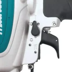Makita 16-Gauge Straight Finish Air Nailer, 1 in. to 2-1/2 in. thumbnail 2
