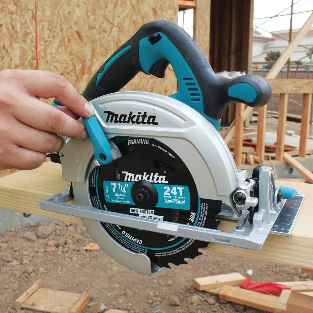 Makita 36V (18V x2) 7-1/4 in. Cordless Circular Saw Kit with 2 5.0 Ah Batteries and Charger