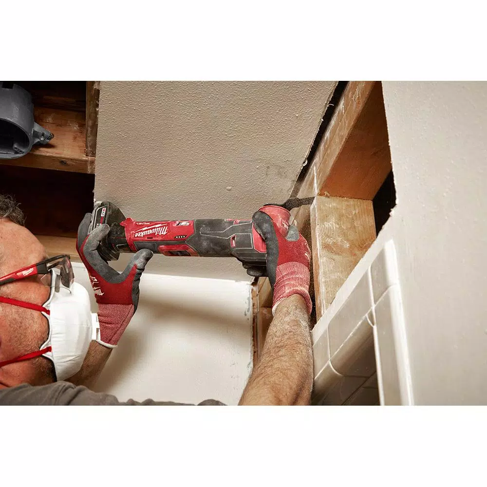 Milwaukee M12 FUEL 12V Cordless Oscillating Multi-Tool Kit with 2.0 Ah Battery