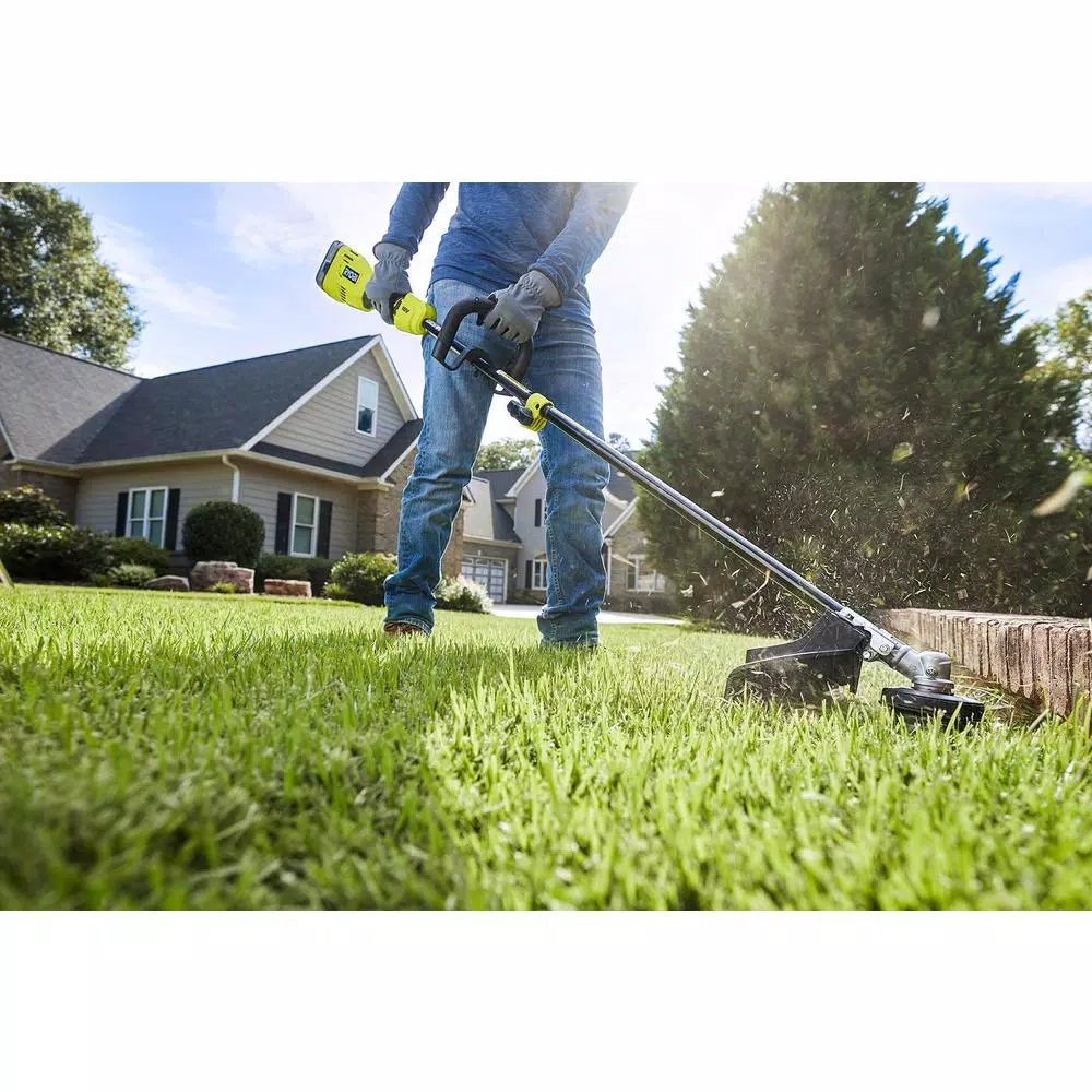 RYOBI ONE+ 18V Brushless String Trimmer and 10 in. Pole Saw Attachment Kit with 4 Ah Battery and Charger