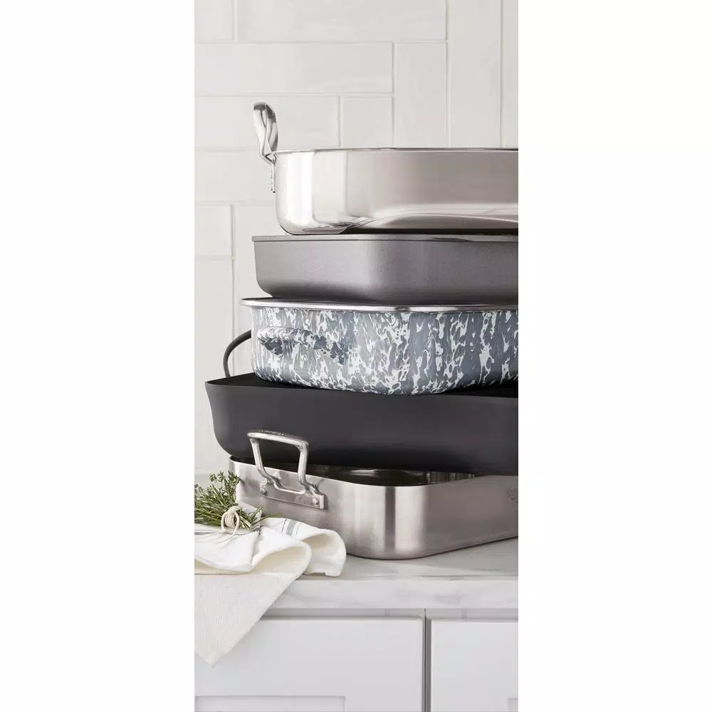 Golden Rabbit Grey Swirl 10.5 qt. Porcelain Enamelware Roasting Pan with Glass Lid
