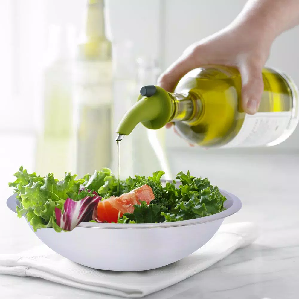 Unbranded Stainless Steel Mixing Bowl Set, 2-Piece (7.6 Qt. and 4.6 Qt.)