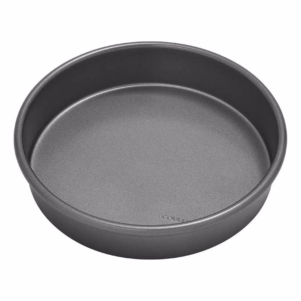 Chicago Metallic Commercial II 9 in. Round Non-Stick Aluminized Steel Cake Pan