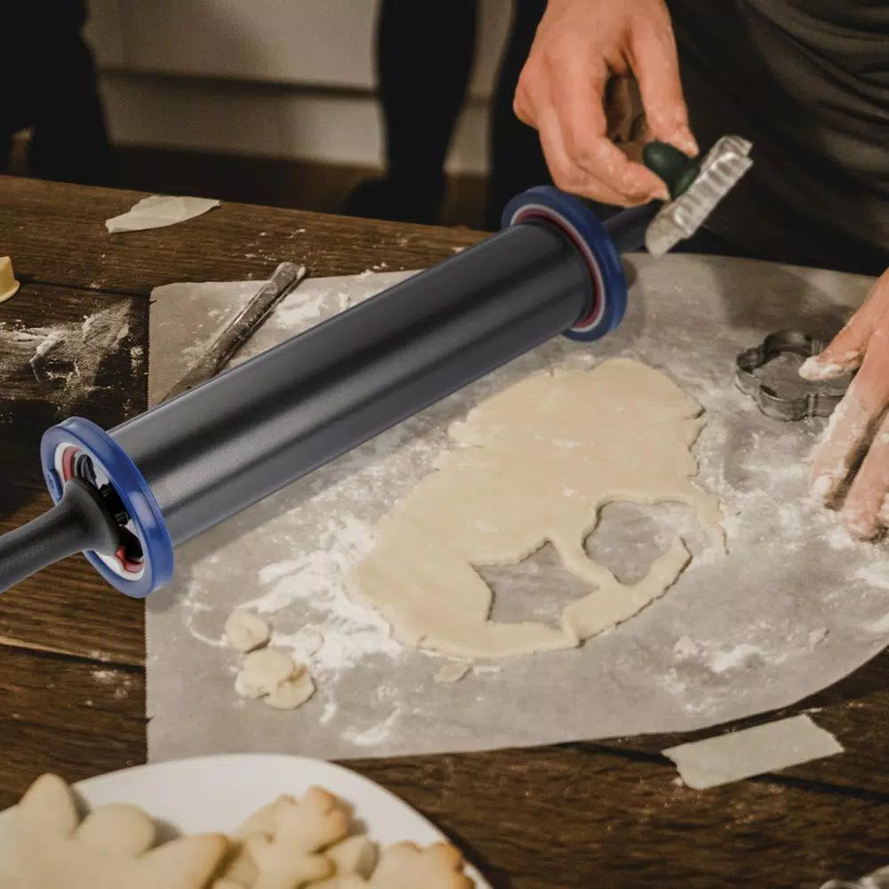 Frieling Kuchenprofi Adjustable Rolling Pin Set with 3 Thickness Rings