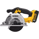 DEWALT DCS373P2 20V MAX Cordless 5-1/2 in. Metal Cutting Circular Saw Kit with (2) 5.0 Ah Batteries thumbnail 4