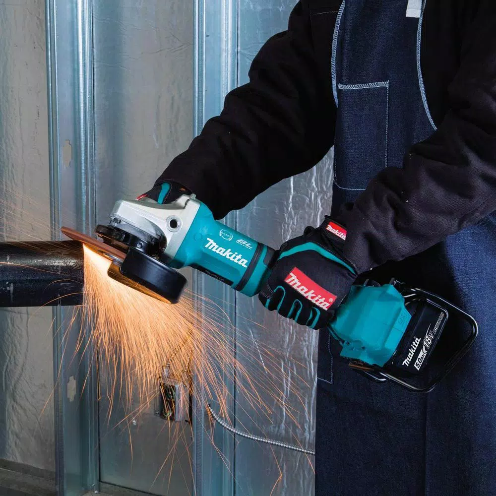 Makita 18V X2 LXT Brushless 7 in. Angle Grinder Kit w/ 5.0 Ah Batteries, Charger, Dust Shroud & Diamond Wheel