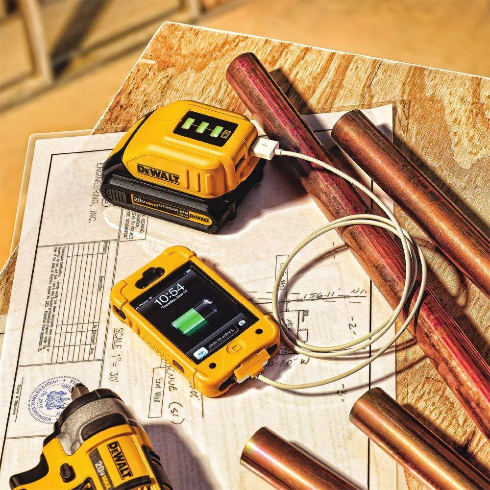 DEWALT DCB090 12V/20V Max USB Power Source