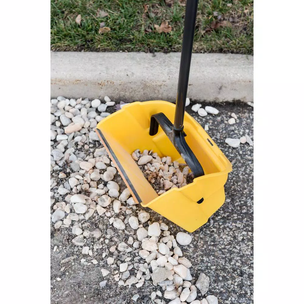 Quickie 14 in. Jumbo Debris Dust Pan with Swivel Handle