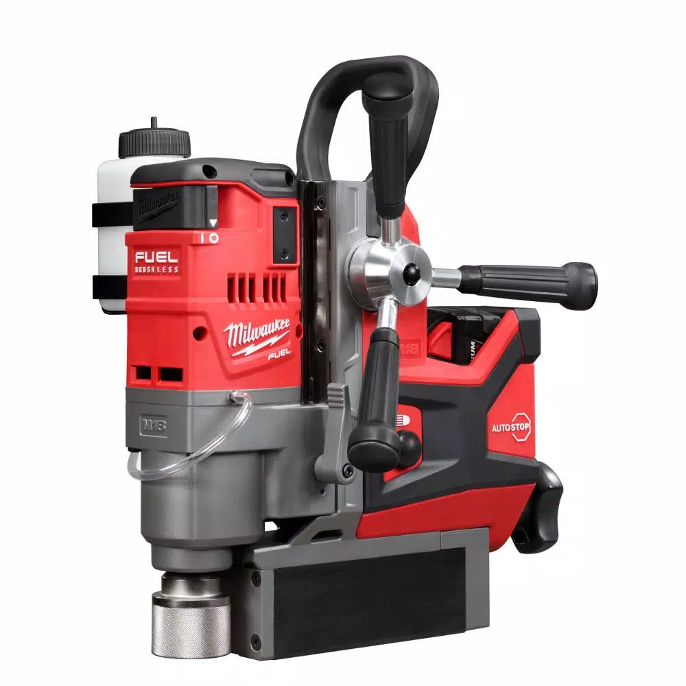 Milwaukee M18 FUEL 1-1/2 in. Lineman Magnetic Drill Kit with (2) 8.0 Ah Batteries