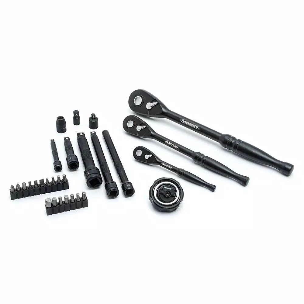 Husky 105-Piece Universal Mechanics Tool Set with 100-Position Ratchets and Knurl Grip Sockets