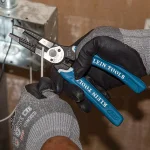 Klein Tools Klein-Kurve Heavy-Duty Wire Stripper Crimper Multi-Tool thumbnail 5