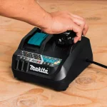 Makita DC18RE 18V LXT and 12V MAX CXT Lithium-Ion Rapid Optimum Charger thumbnail 3