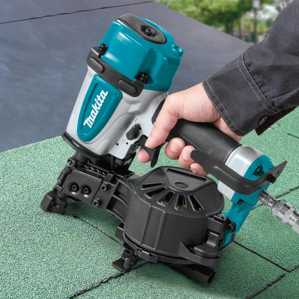 Makita AN454 15 Degree Pneumatic Coil Roofing Nailer, 1-3/4 in.