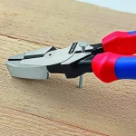 KNIPEX 9 in. High Leverage Lineman's Pliers with Comfort Grip thumbnail 4