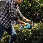 Makita 18V LXT Lithium-Ion Cordless 22 in. Hedge Trimmer (Tool Only) thumbnail 3