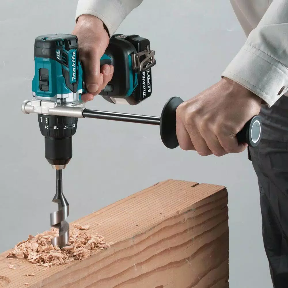 Makita 18V LXT Brushless Cordless 1/2 in. Driver-Drill Kit with 5.0 Ah Battery and Charger
