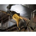 DEWALT DWE305 12 Amp Corded Reciprocating Saw thumbnail 11