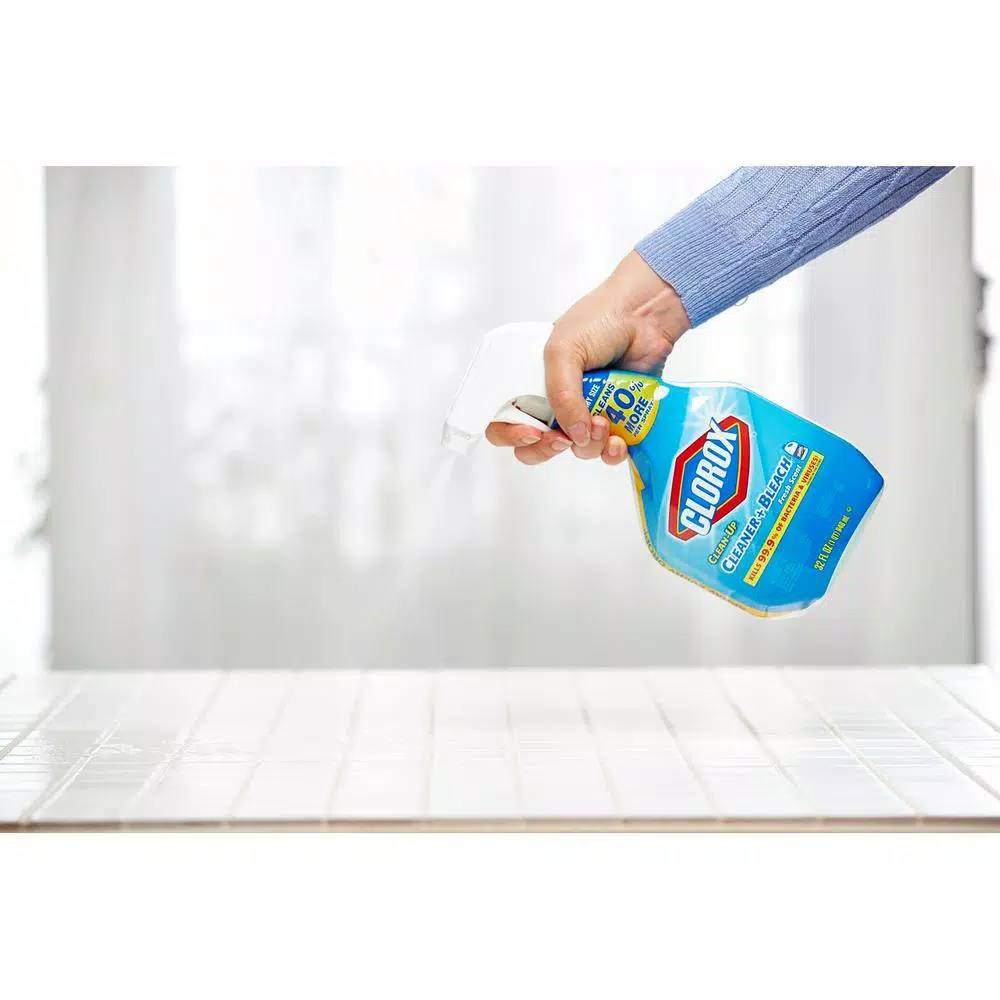 Clorox Clean-Up All-Purpose Bleach Spray Cleaner, Fresh Scent, 32 oz. (2-Pack)