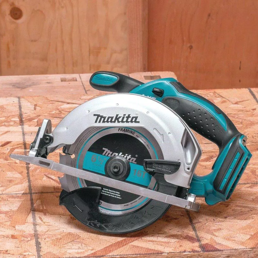 Makita 18V LXT Cordless 6-1/2 in. Circular Saw & Oscillating Multi-Tool Combo Kit (Tool Only)