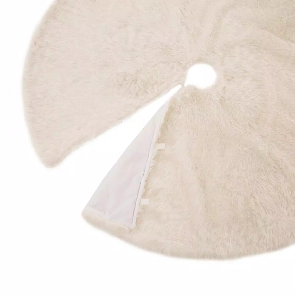 Glitzhome 48 in. White Plush Faux Fur Christmas Tree Skirt