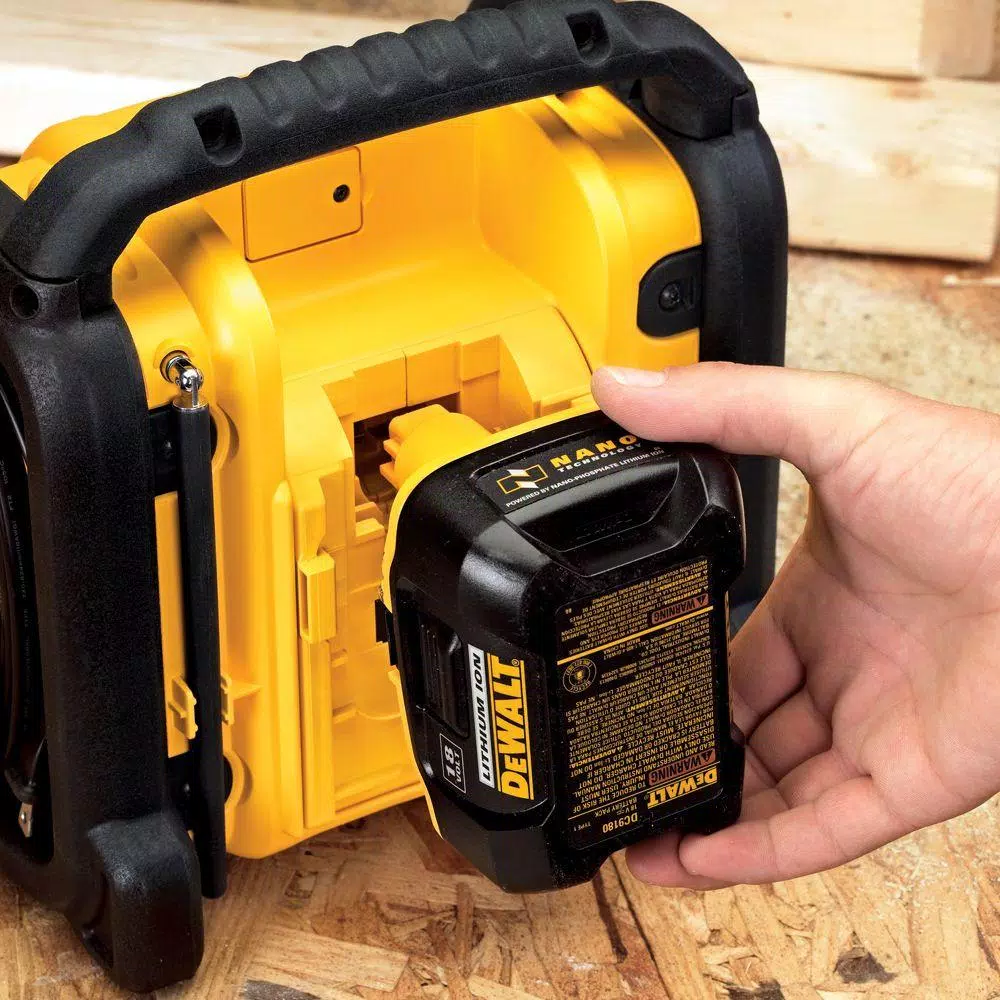 DEWALT 20V MAX Compact Corded/Cordless Worksite Radio with USB Charging Port