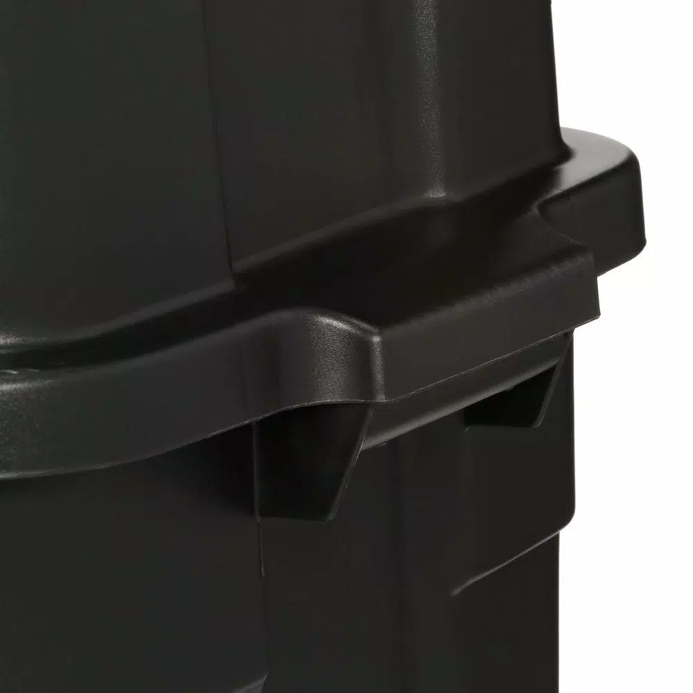 Rubbermaid 14 Gal. Stackable Indoor/Outdoor Recycling Bin with Lid