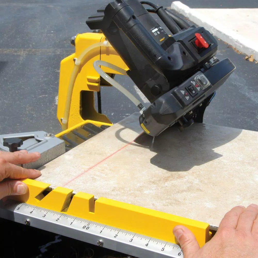 QEP 900XT Professional 10 in. Wet Tile Saw, 2.25 HP, 15 Amp