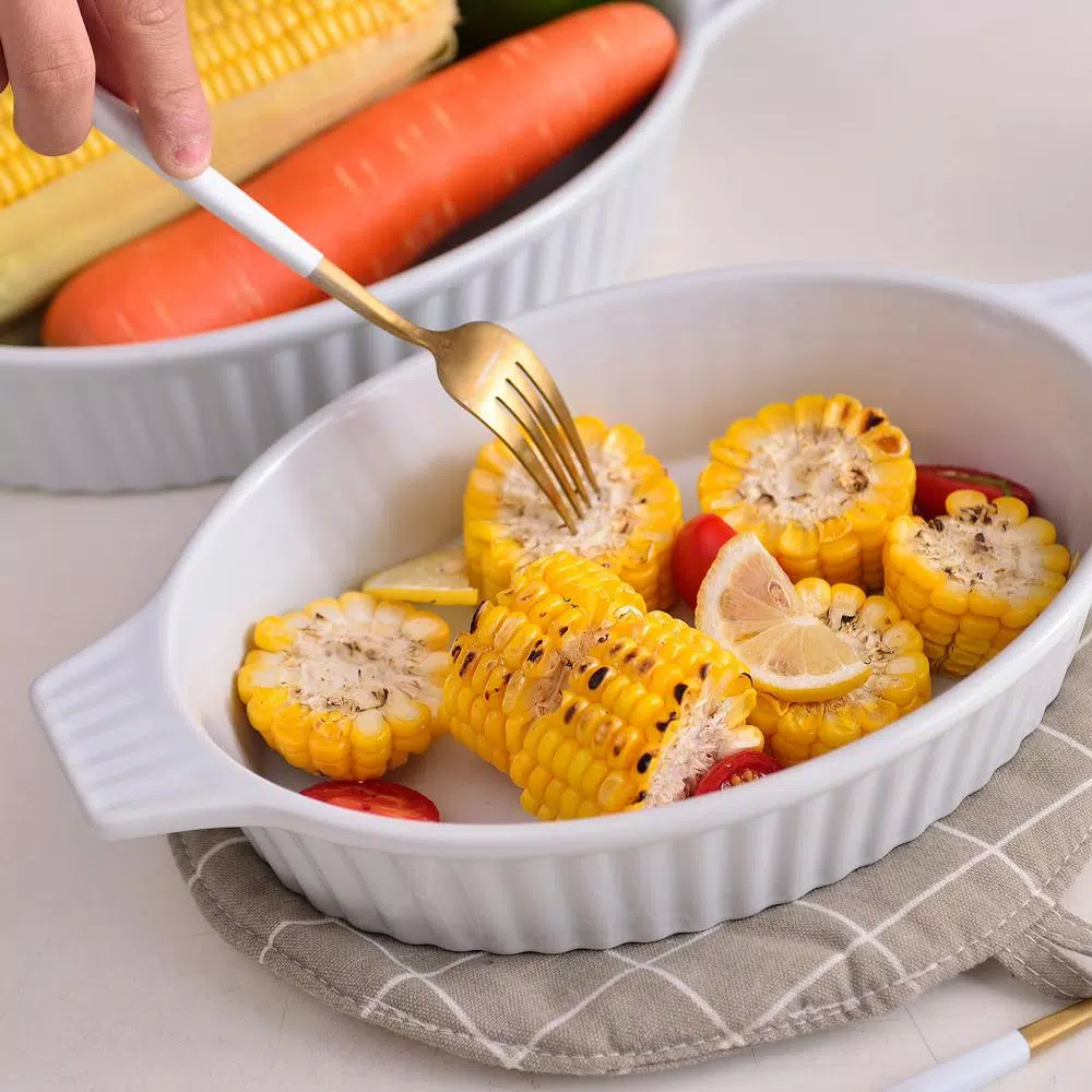MALACASA 2-Piece White Oval Porcelain Bakeware Set, 12.75 in. and 14.5 in. Ceramic Baking Dishes