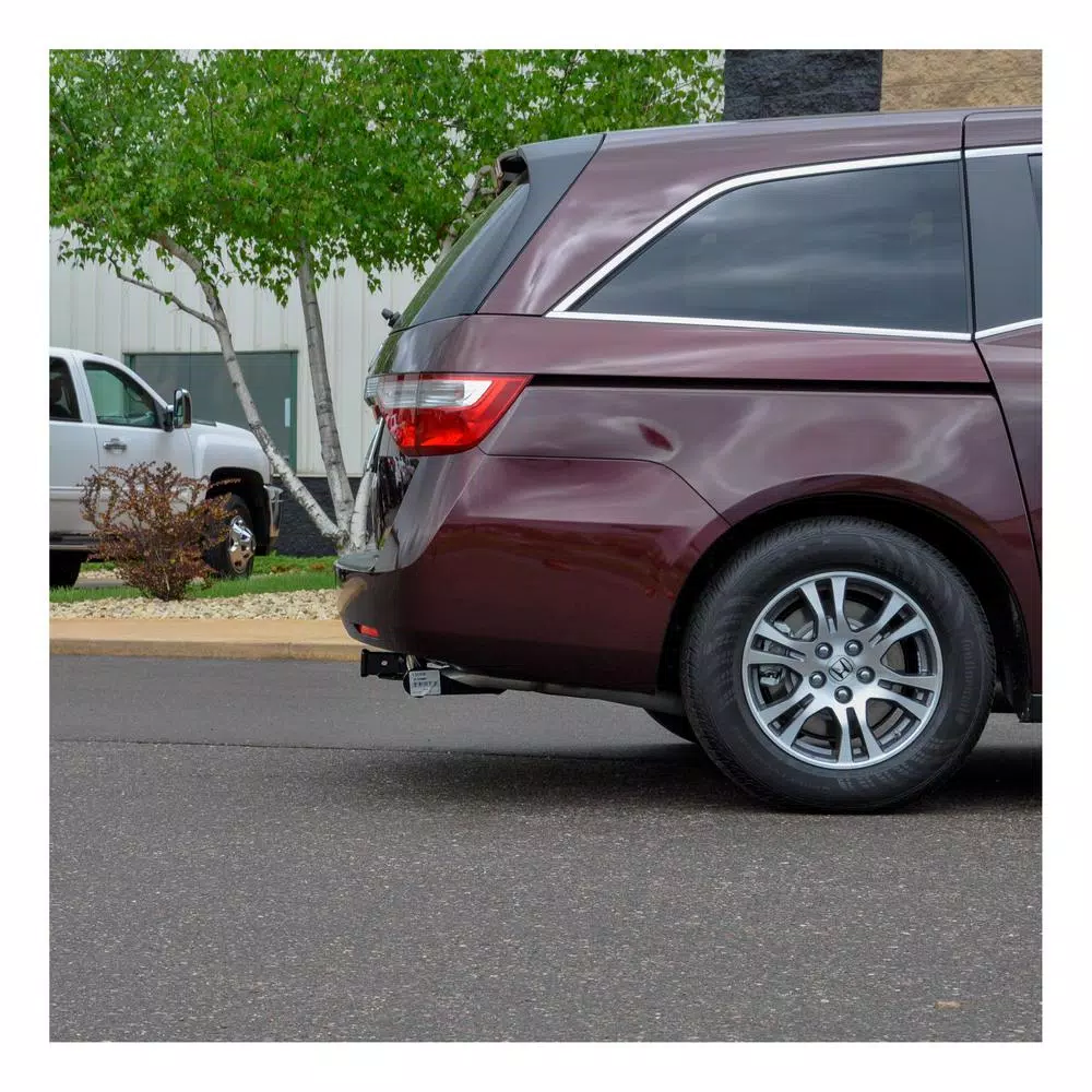 CURT Class 3 Trailer Hitch for Honda Odyssey Van, Round Tube Steel, 2 in. Receiver