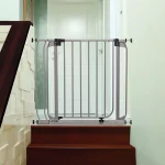 Dreambaby Dawson 29.5 in. Silver Auto-Close Security Gate with Stay-Open Feature thumbnail 4