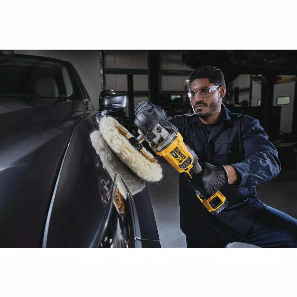 DEWALT 20V MAX XR Cordless Brushless 7 in. Variable Speed Rotary Polisher Kit with (2) 5.0 Ah Batteries & Charger
