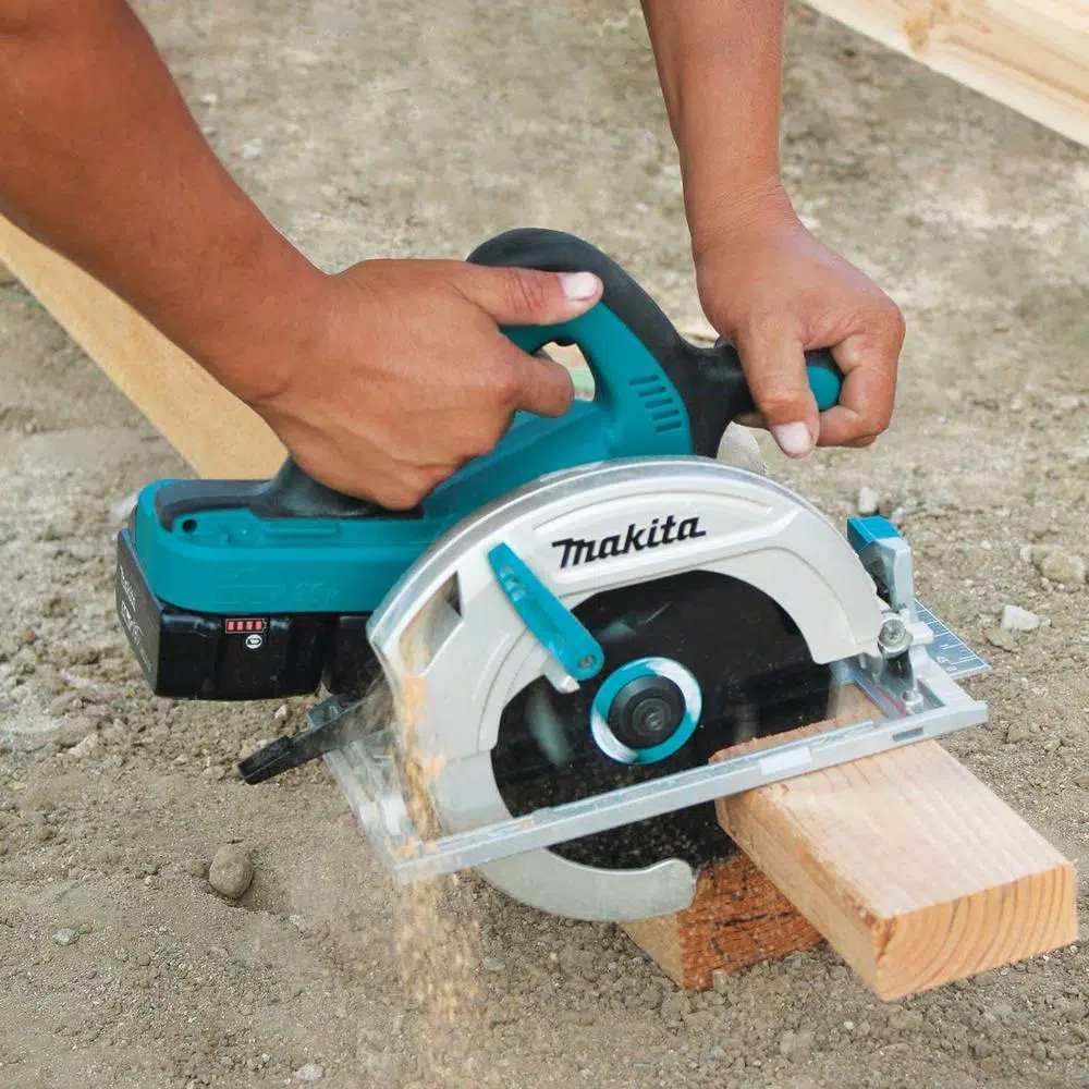 Makita 36V X2 LXT Cordless 7-1/4 in. Circular Saw Kit with (2) 5.0Ah 18V Batteries and Charger