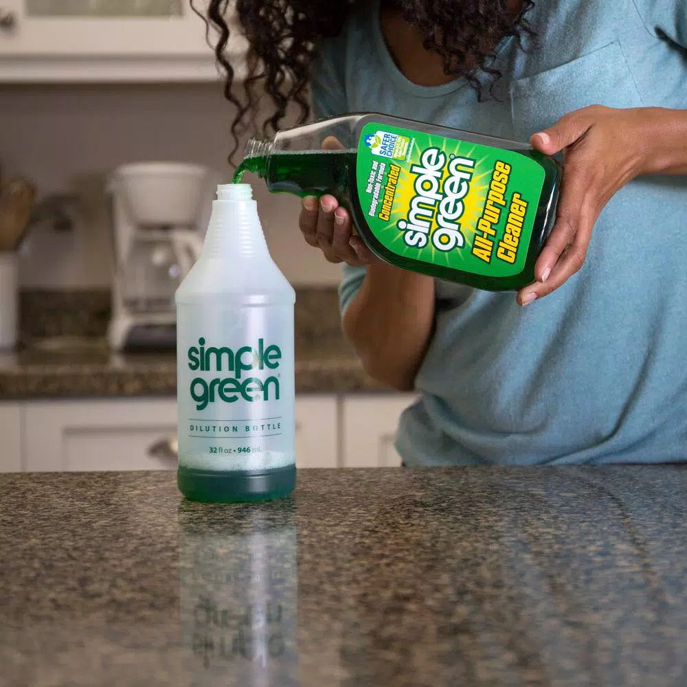 Simple Green Daily Cleaning Kit, 32 oz. All-Purpose Cleaner, Dilution Bottle & Microfiber Towel