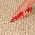ROBERTS Slotted Blade Carpet Knife with Thumb Guard and Internal Blade Storage thumbnail 2