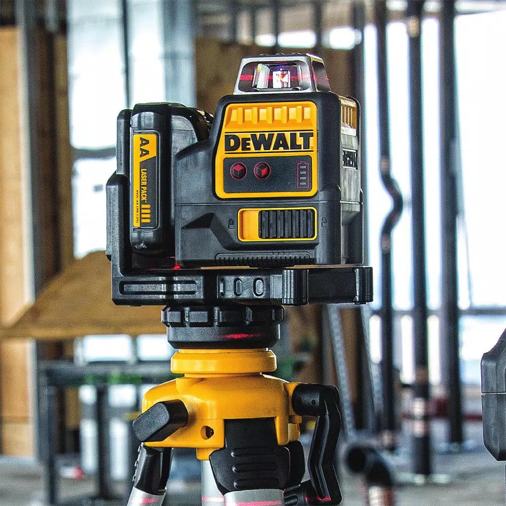 DEWALT DW0811LR 2 x 360° Red Line Laser Level with Case and AA Batteries