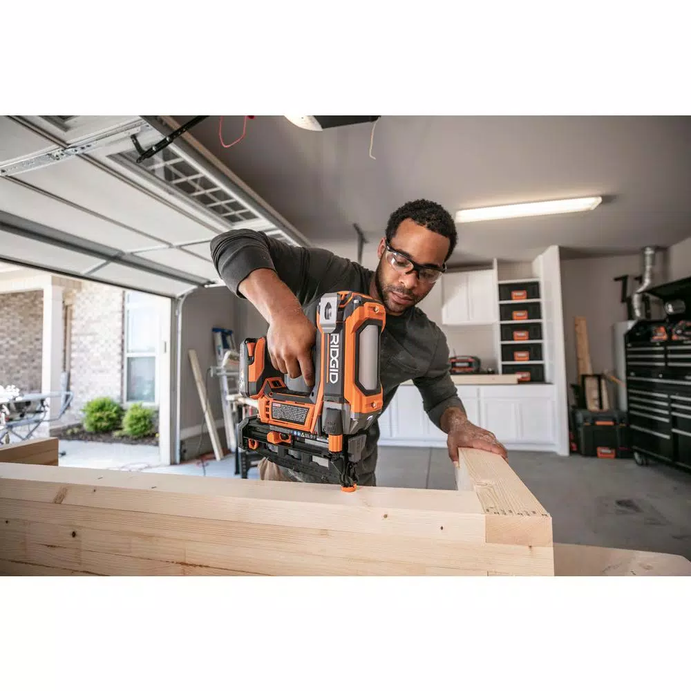RIDGID 18V Cordless Brushless HYPERDRIVE 16-Gauge 2-1/2 in. Straight Finish Nailer (Tool Only)