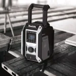 Makita XRM09B 18V LXT & 12V Max CXT Bluetooth Job Site Radio (Tool-Only) thumbnail 8